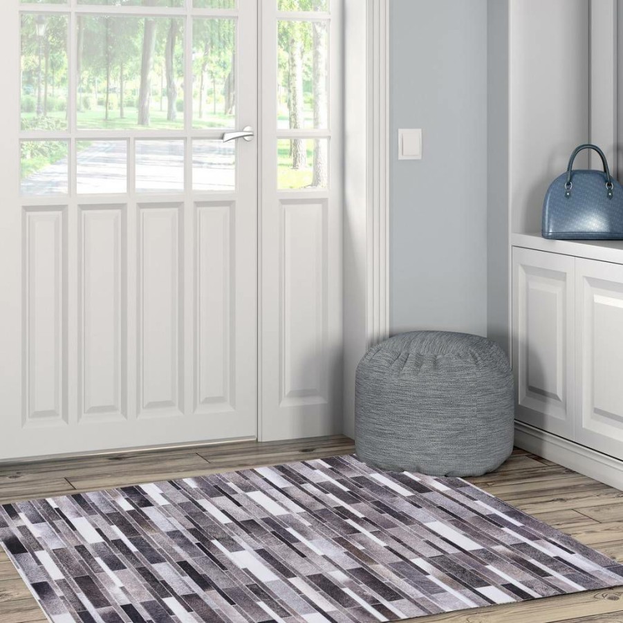 Rugs * | Top Sellers Laredo Sontag Grey & Ivory 3 5 Linon Home Decor Ruglo1335