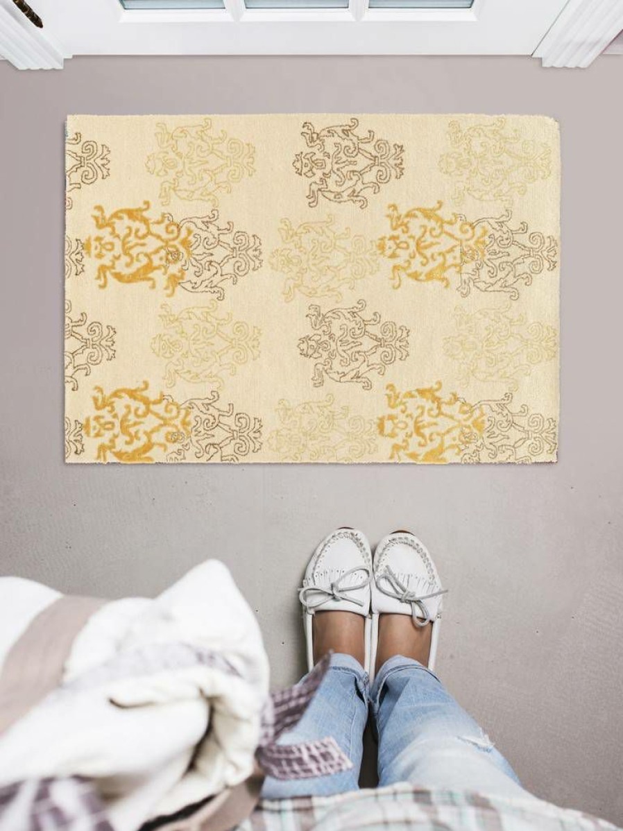 Rugs * | Top Sellers Aspire Wool Damask Ivory & Gold 2 3 Linon Home Decor Rugae2423